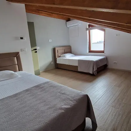 Sunset Penthouse Casa Grzina Apartman *